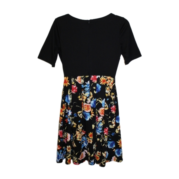 Women's Floral Flared Swing Dress - Picture 13 of 16